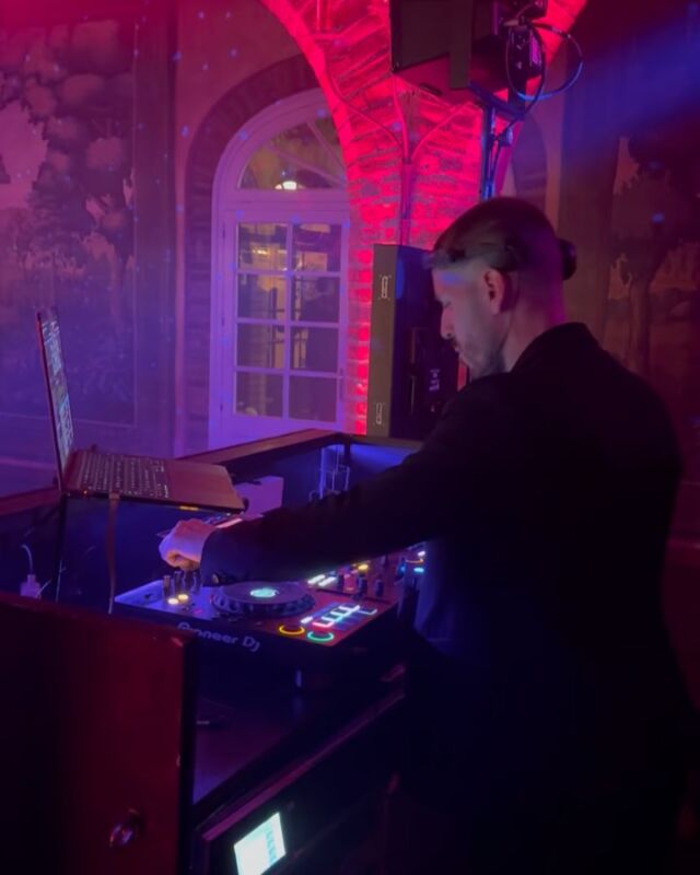 Una boda, cuatro momentos… y la misma sensación: nadie quiere que acabe❗️⚡️Castell de Sant Marçal #KamalEvents #Discoteca #Barcelona #BolasDeDiscoteca #LucesDeFiesta #LuzYColor #DJSet #PartyVibes #WeddingParty #DestinationWedding #WeddingInBarcelona #FiestaDeBoda #BodaConDJ #WeddingVibes #DanceFloorMagic